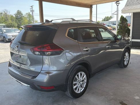 Used 2019 Nissan Rogue S w/ Special Edition Package FWD image 6