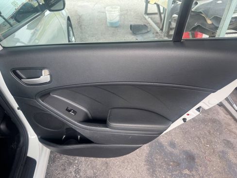 Used 2017 Kia Forte LX w/ LX Popular Package FWD image 20