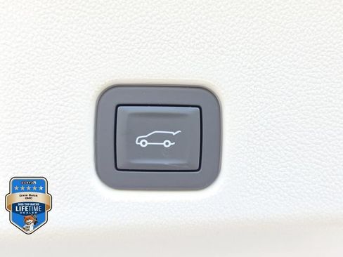 New 2026 Buick Enclave Avenir w/ Super Cruise Package FWD image 6
