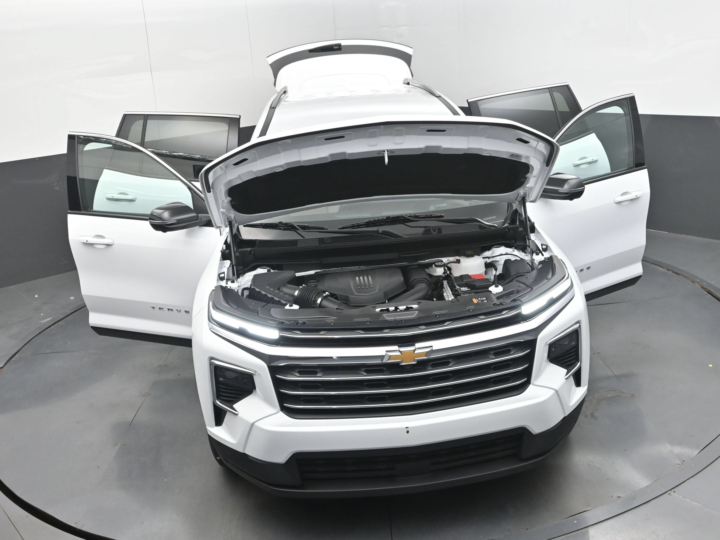 Certified 2026 Chevrolet Traverse LT w/ Driver Confidence Package FWD image 40