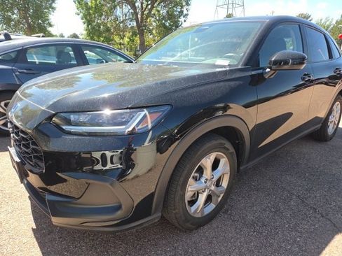 Used 2025 Honda HR-V LX image 2