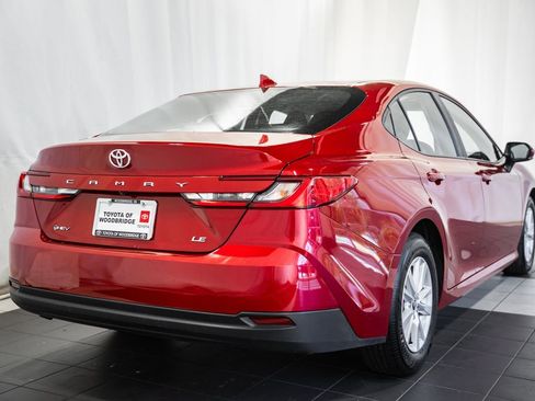 Used 2025 Toyota Camry LE FWD image 4