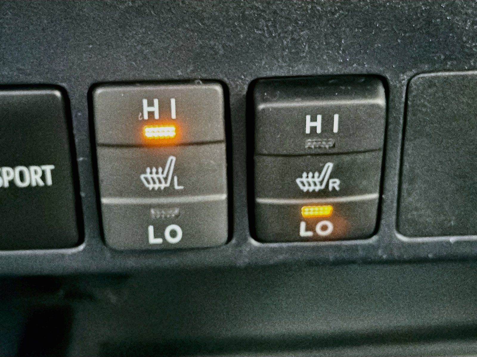 Used 2018 Toyota RAV4 SE w/ Advanced Technology Package AWD/4WD image 24