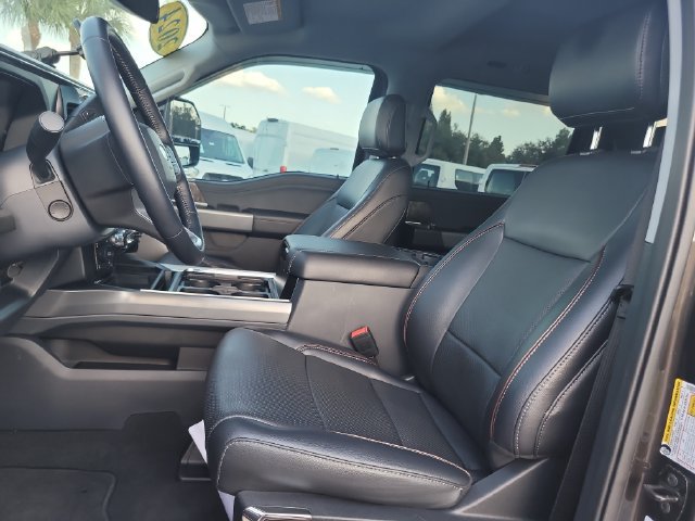 Used 2024 Ford F250 Lariat w/ Sport Appearance Package AWD/4WD image 20