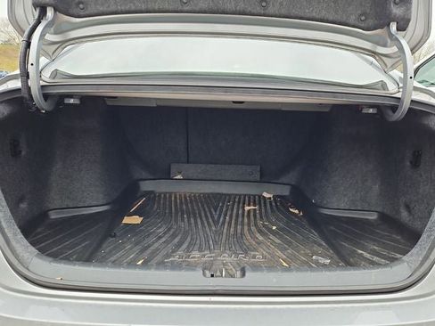 Used 2019 Honda Accord EX image 34