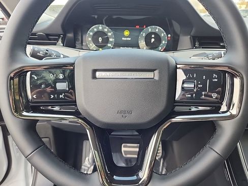 New 2025 Land Rover Range Rover Evoque Dynamic SE image 18