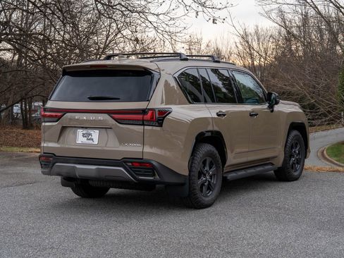 Used 2025 Lexus LX 700h Overtrail image 7