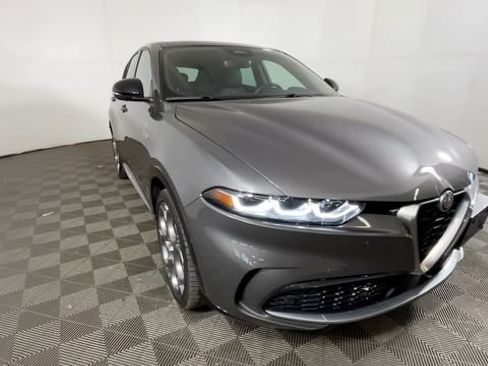 Used 2024 Alfa Romeo Tonale Ti AWD/4WD image 12