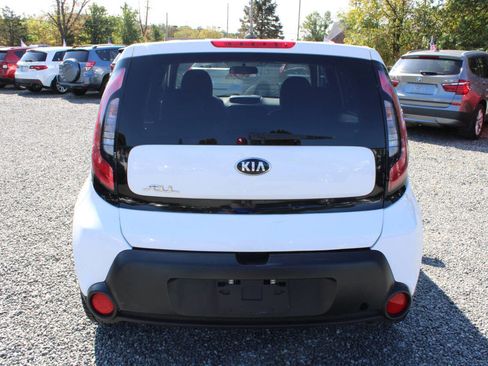 Used 2014 Kia Soul + image 8