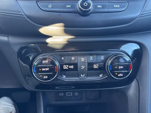 Used 2023 Buick Encore GX Select image 19
