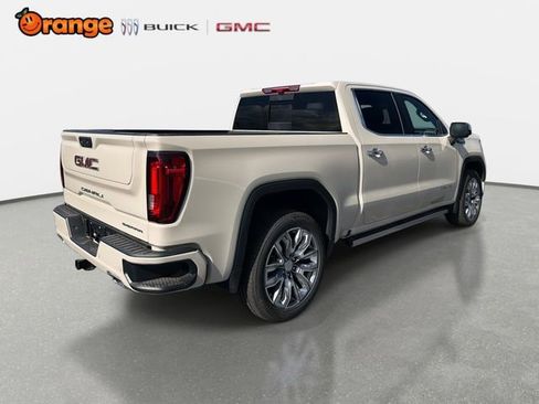 New 2026 GMC Sierra 1500 Denali w/ Denali Reserve Package AWD/4WD image 3