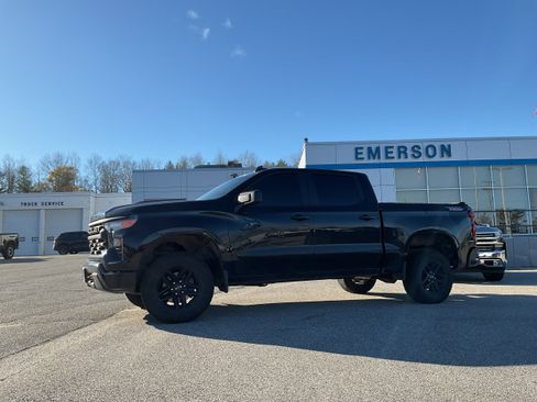 Certified 2024 Chevrolet Silverado 1500 Custom Trail Boss w/ LPO, Dark Essentials Package image 9