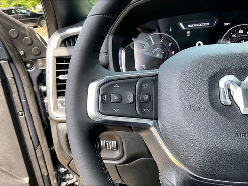 New 2026 RAM 2500 Laramie AWD/4WD image 30