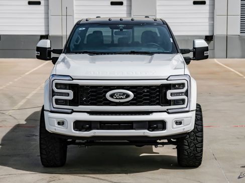 Used 2026 Ford F450 Platinum w/ FX4 Off-Road Package image 31