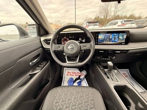 New 2026 Nissan Kicks SV w/ Cold Weather Package image 18