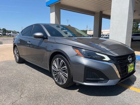 Used 2024 Nissan Altima 2.5 SL AWD/4WD image 5