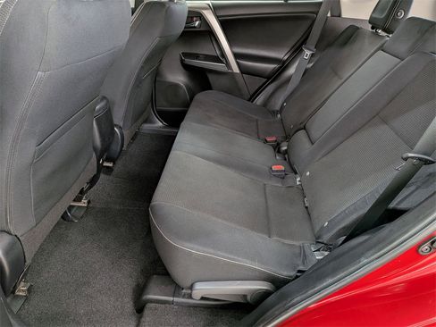 Used 2016 Toyota RAV4 XLE image 29