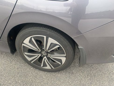 Used 2017 Honda Civic EX-L image 10