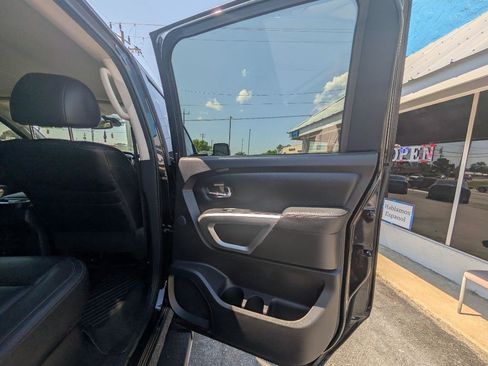 Used 2016 Nissan Titan SL AWD/4WD image 43