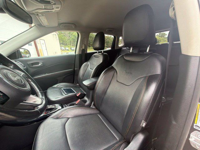 Used 2020 Jeep Compass Limited FWD image 20