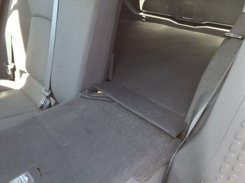 Used 2018 Toyota C-HR XLE FWD image 14