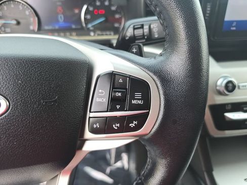 Used 2020 Ford Explorer XLT RWD image 19