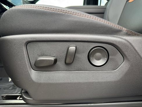 Used 2025 GMC Sierra 1500 AT4 w/ AT4 Premium Package AWD/4WD image 24