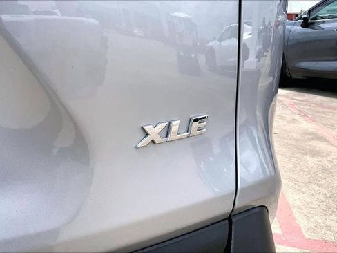 Certified 2025 Toyota RAV4 XLE FWD image 10