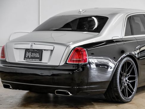 Used 2014 Rolls-Royce Ghost image 10