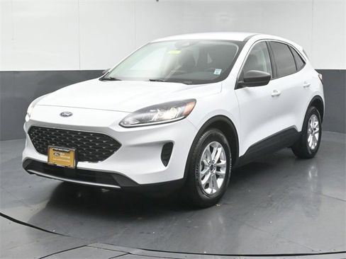 Certified 2022 Ford Escape SE w/ Convenience Package image 3
