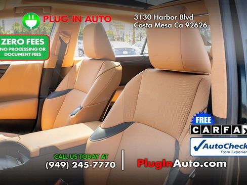 Used 2024 Lexus ES 350 w/ Premium Package FWD image 7