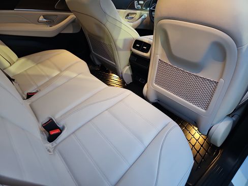 New 2026 Mercedes-Benz GLE 450 4MATIC image 11