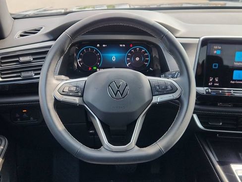 Used 2024 Volkswagen Atlas Cross Sport SE FWD image 35