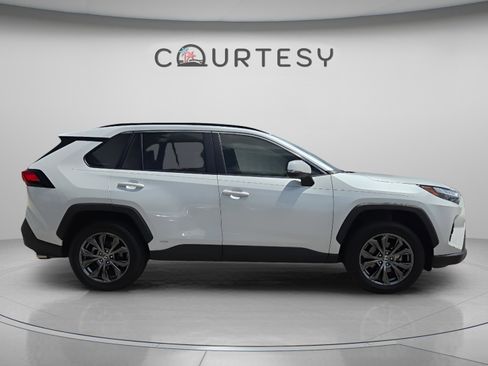 Certified 2023 Toyota RAV4 XLE Premium AWD/4WD image 4