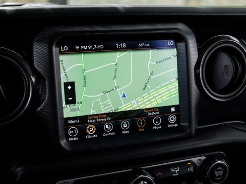 Used 2022 Jeep Gladiator Sport image 6