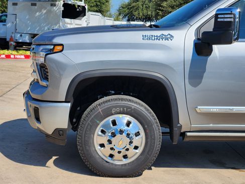 New 2026 Chevrolet Silverado 3500 High Country w/ High Country Premium Package image 16