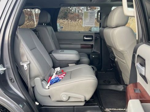 Used 2017 Toyota Sequoia Platinum image 12