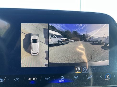 New 2026 Chevrolet Equinox EV LT AWD/4WD image 26