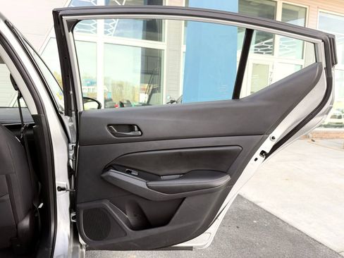 Used 2023 Nissan Altima 2.5 SV FWD image 21