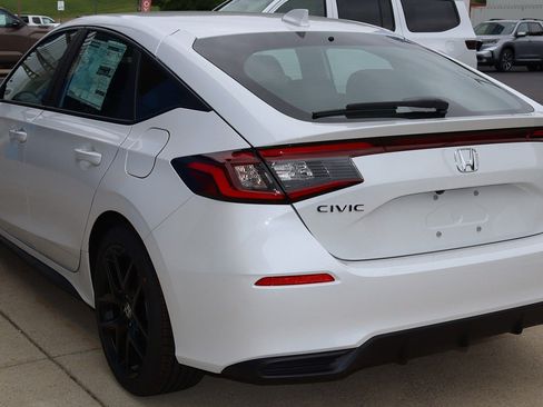 New 2025 Honda Civic Sport image 7