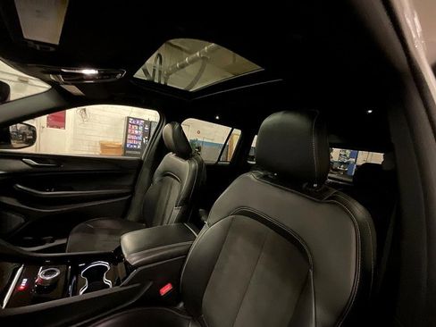 Used 2023 Jeep Grand Cherokee Altitude image 17