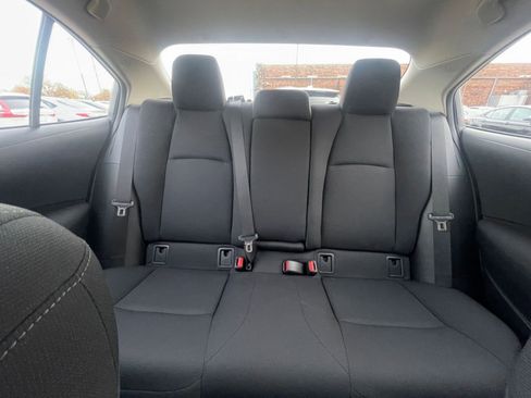 Used 2025 Toyota Corolla LE image 38