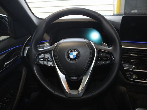 Used 2023 BMW 530i xDrive w/ Convenience Package image 21