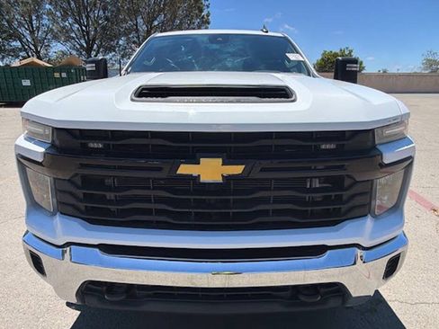 Used 2024 Chevrolet Silverado 2500 W/T w/ WT Fleet Convenience Package AWD/4WD image 2