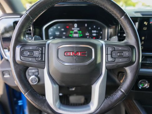 Used 2022 GMC Sierra 1500 Elevation RWD image 14
