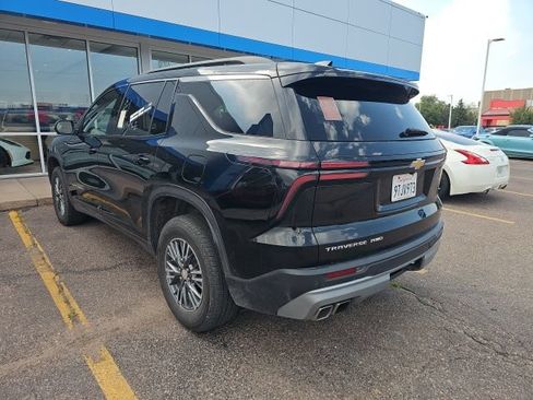 Used 2024 Chevrolet Traverse LT AWD/4WD image 7