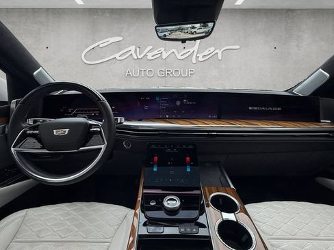 Certified 2025 Cadillac Escalade ESV Sport Platinum AWD/4WD image 20