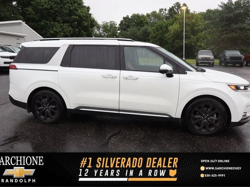 Used 2024 Kia Carnival SX Prestige FWD image 1