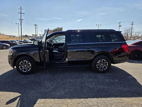 Used 2024 Ford Expedition Max XLT RWD image 8