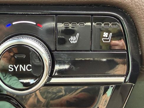 Used 2023 Honda Pilot Elite image 23
